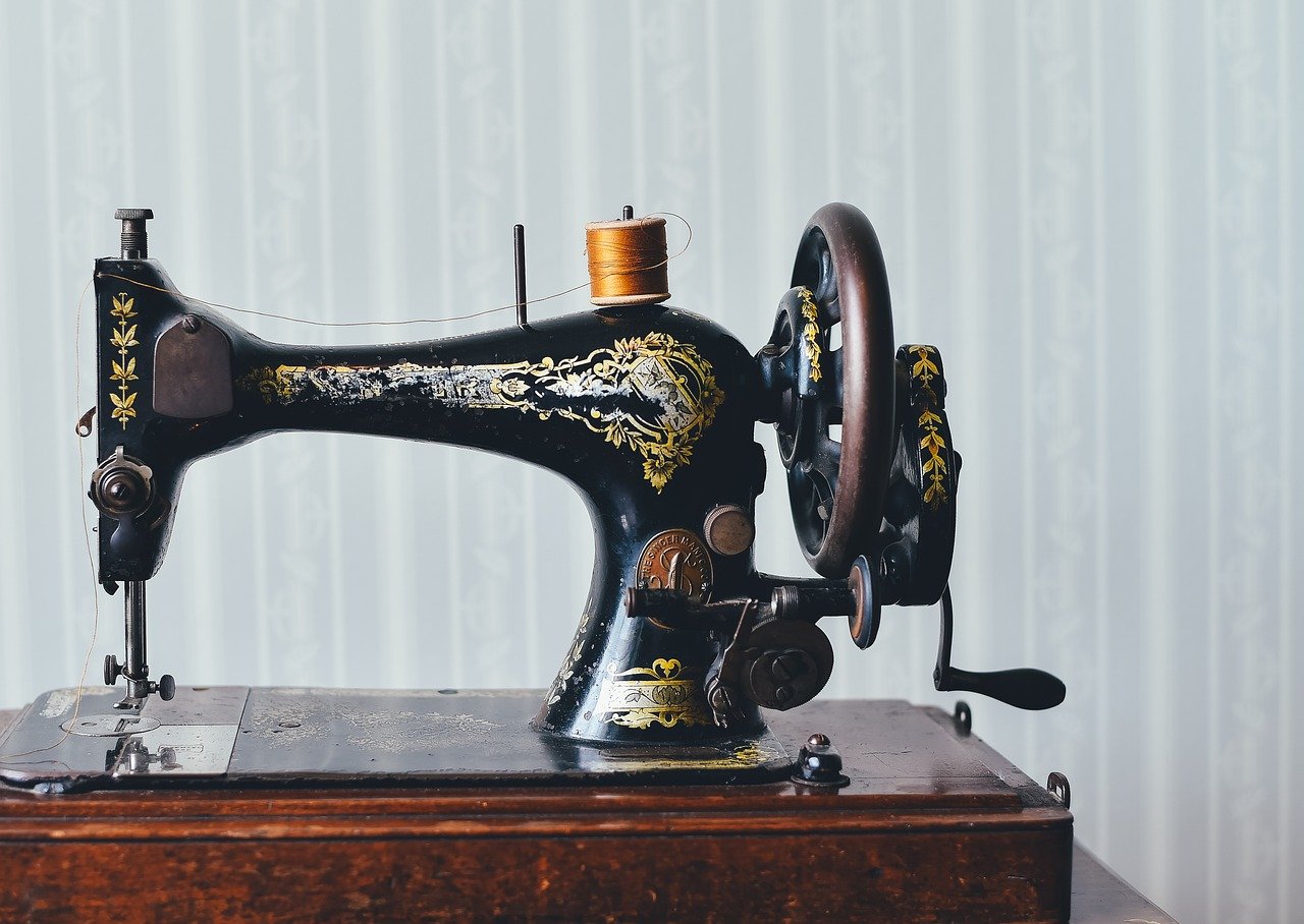 Reasons to Own a Sewing Machine