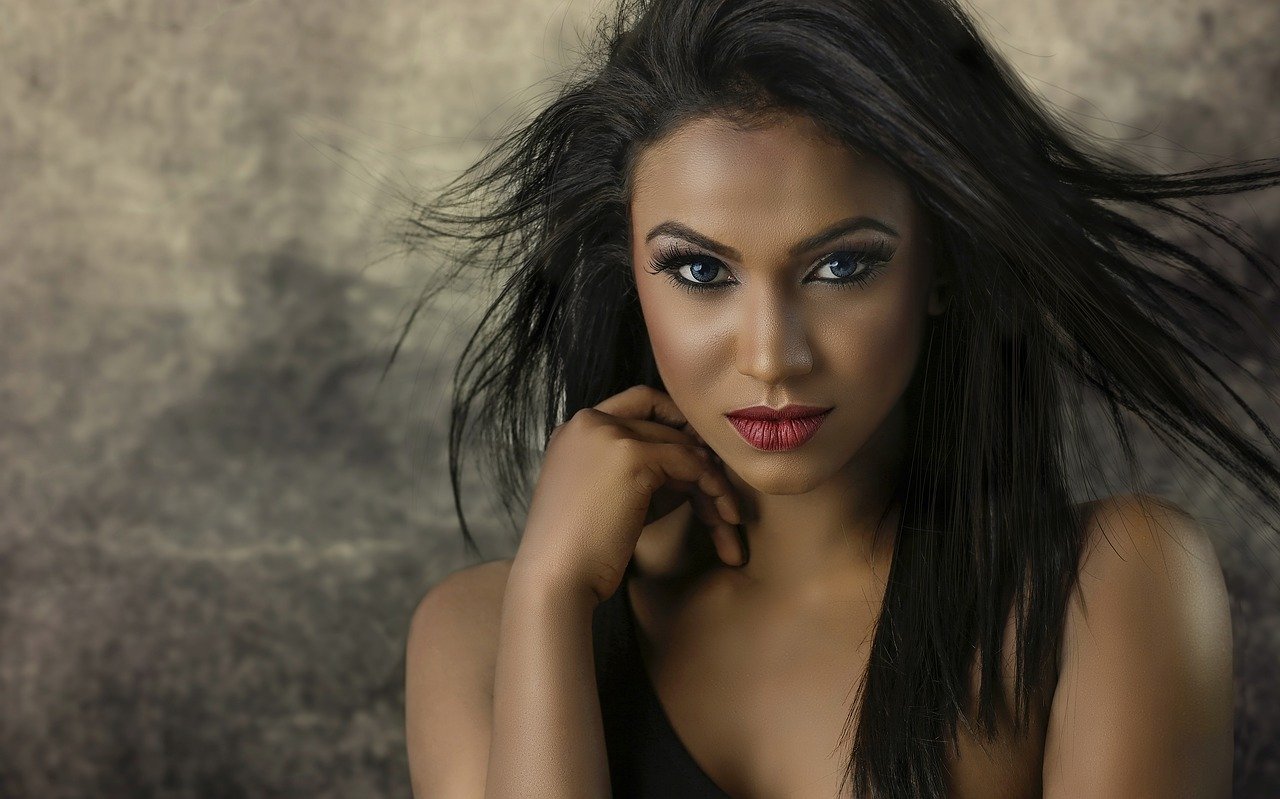 5 Beauty Secrets to Looking Younger